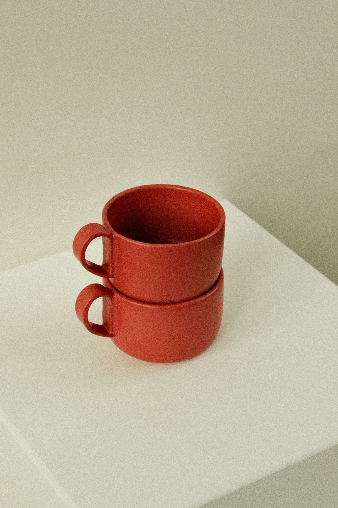 Vintage Mug In Cherry Red