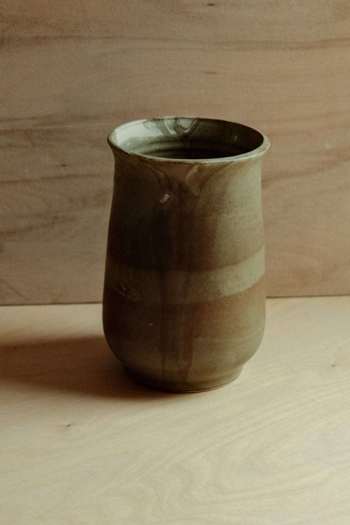 Vase 16