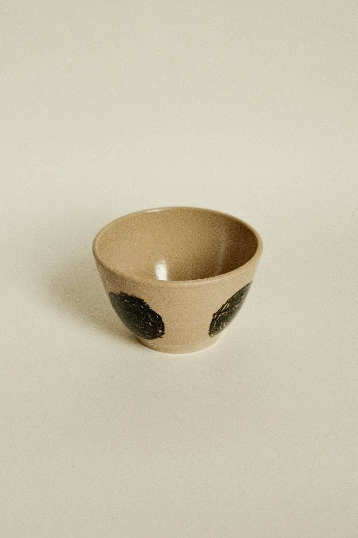 Studio Cup in Black Pepper